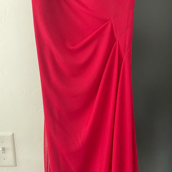David’s Bridal One Shoulder Bridesmaid Dress - Picture 5 of 8